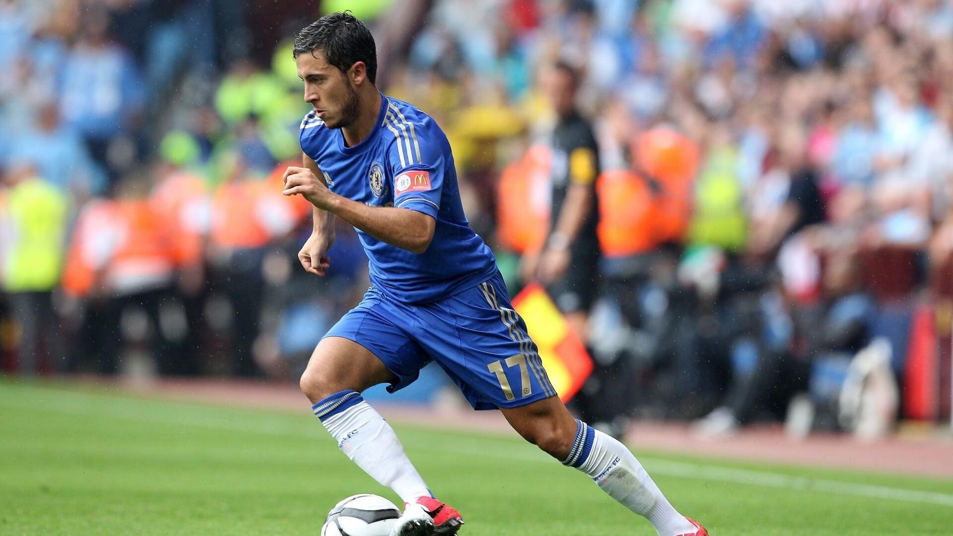 星空官网-以足球运动为核心的全民健身计划全面推进，提倡足球