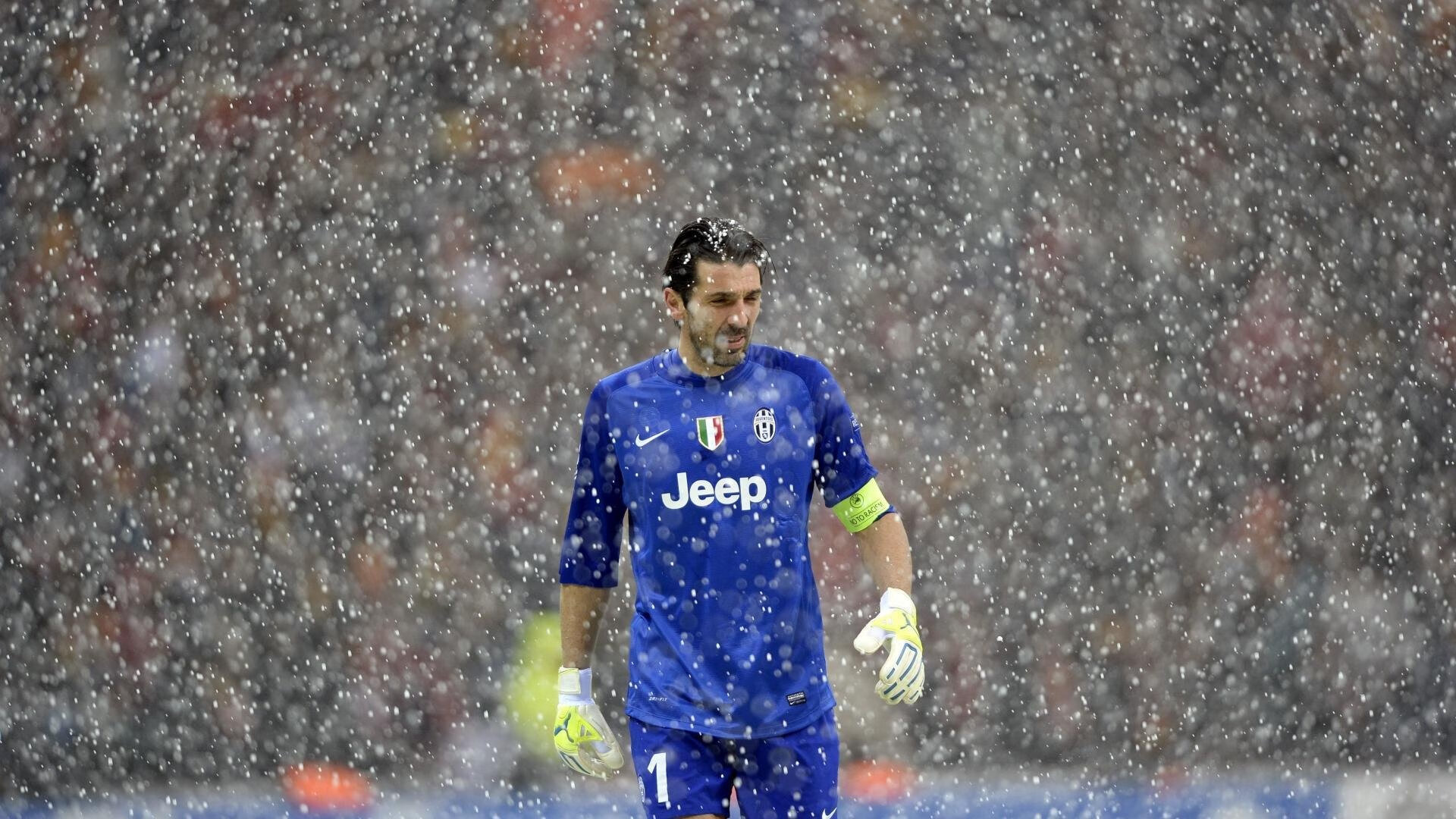 国际快闪滑冰秀，冰上舞者挥洒青春热情，滑冰舞蹈视频